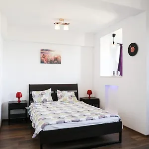 Апартаменты Ultracentral Cozy Near Old Town, Бухарест