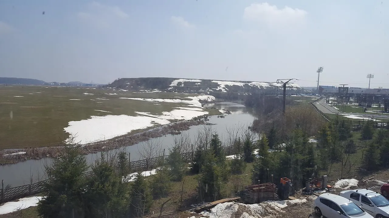 Pipera Park Lake View Apartments Бухарест