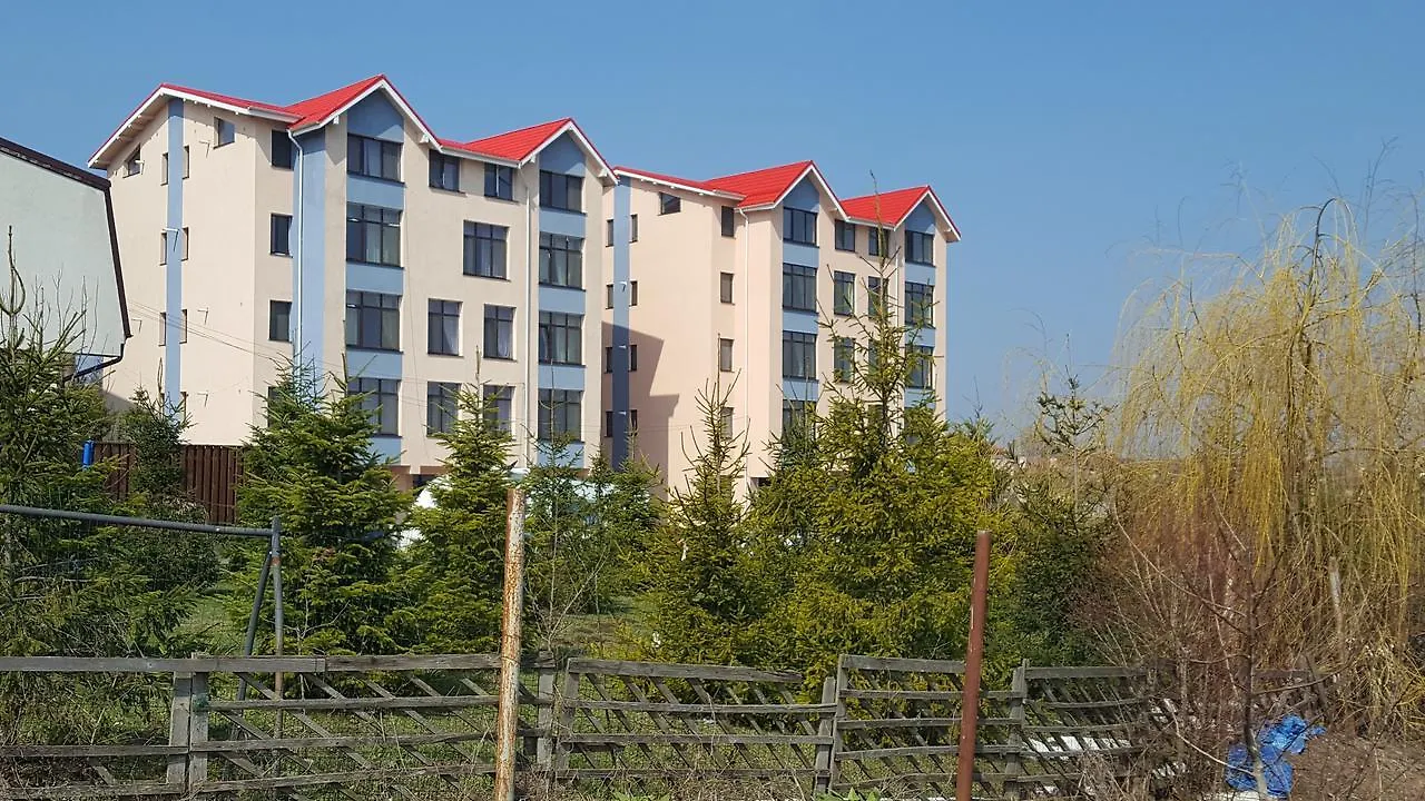 Pipera Park Lake View Apartments Бухарест